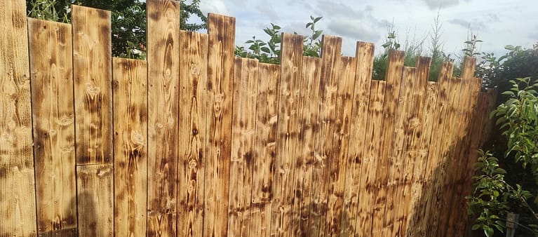 clôture bois debout bandeau,
cloture bois verticale